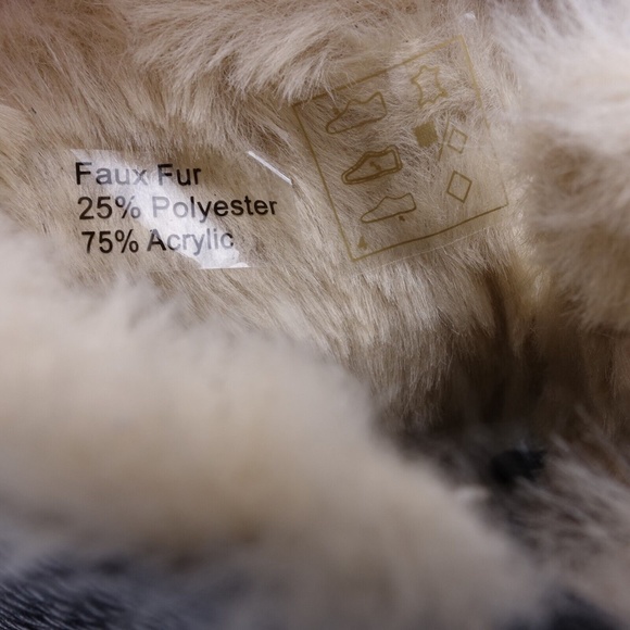 NEW Dr. Martens Women's Jadon Faux Fur Lined 8 Eye Platform Water Resistant Boot - Picture 9 of 12